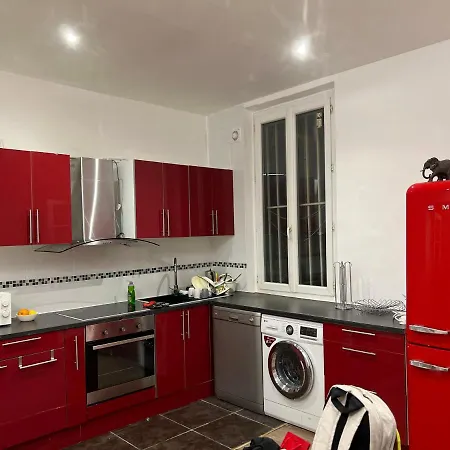 Nido * Saint-Denis (Seine-Saint-Denis)